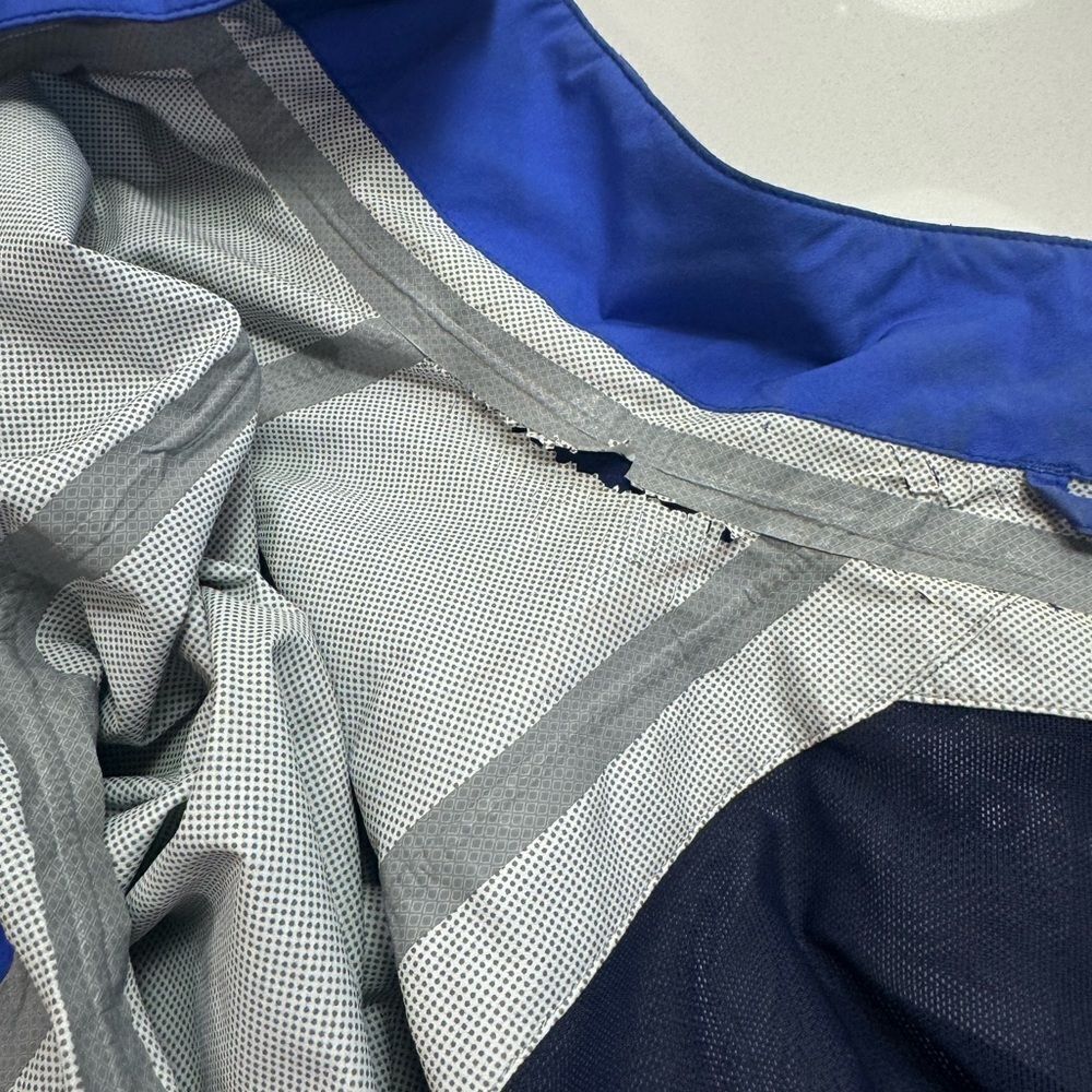 Lululemon technical running jacket, shell - Picture 6 of 8